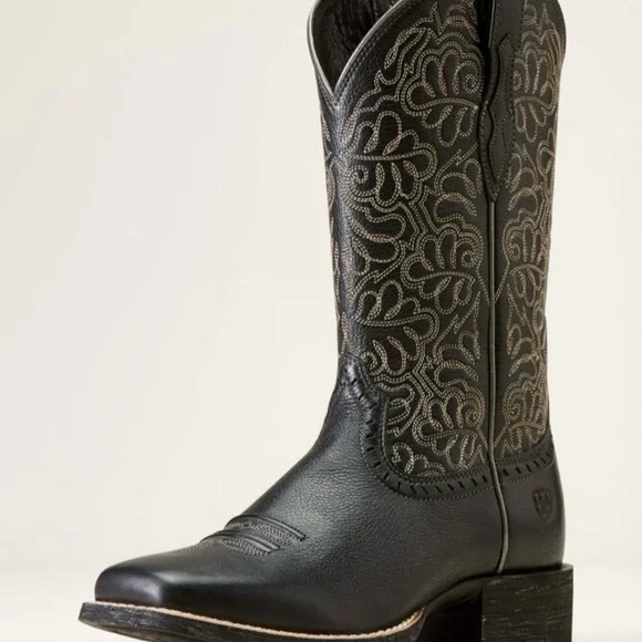 NWT- Ariat Women’s Black Round Up Remuda Wide Square Toe Western Boot Size 7.0B - Picture 4 of 10